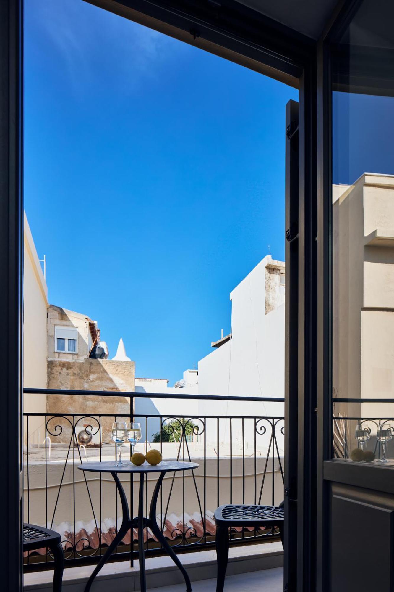 Grande Madonna Luxury Boutique Suites Rethymno  Room photo