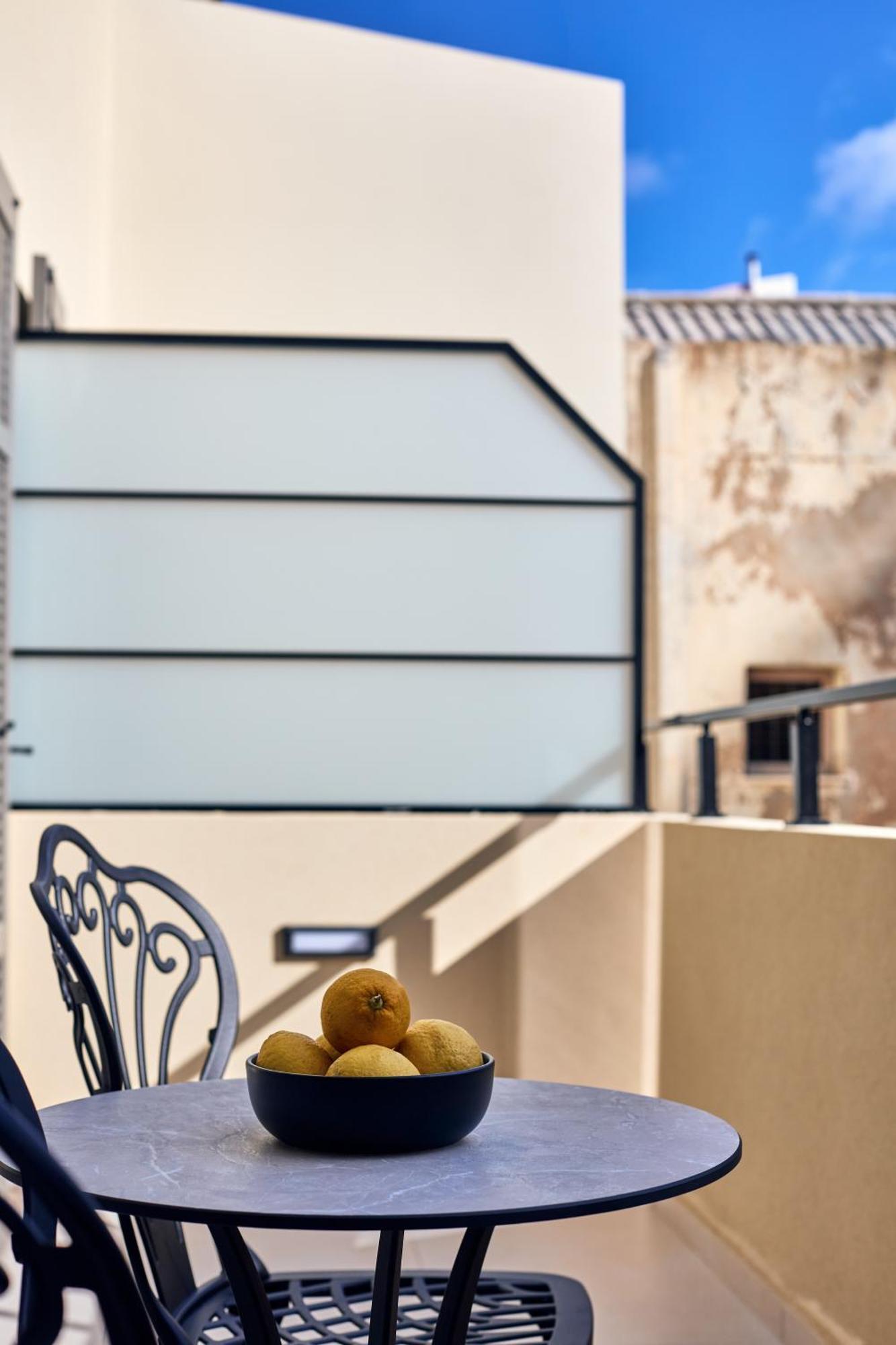 Grande Madonna Luxury Boutique Suites Rethymno  Room photo